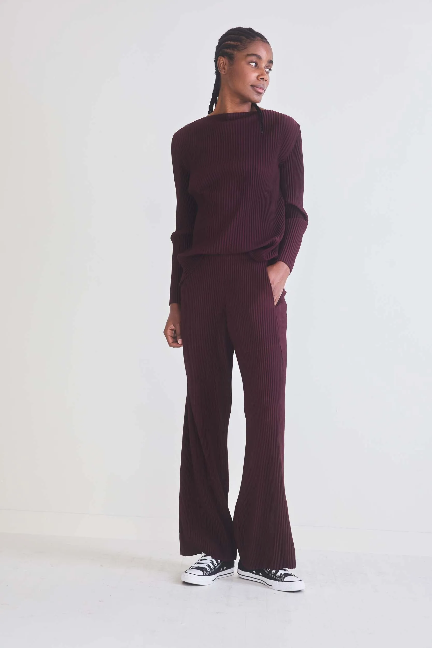 Masterful Plissé Pleated Pants