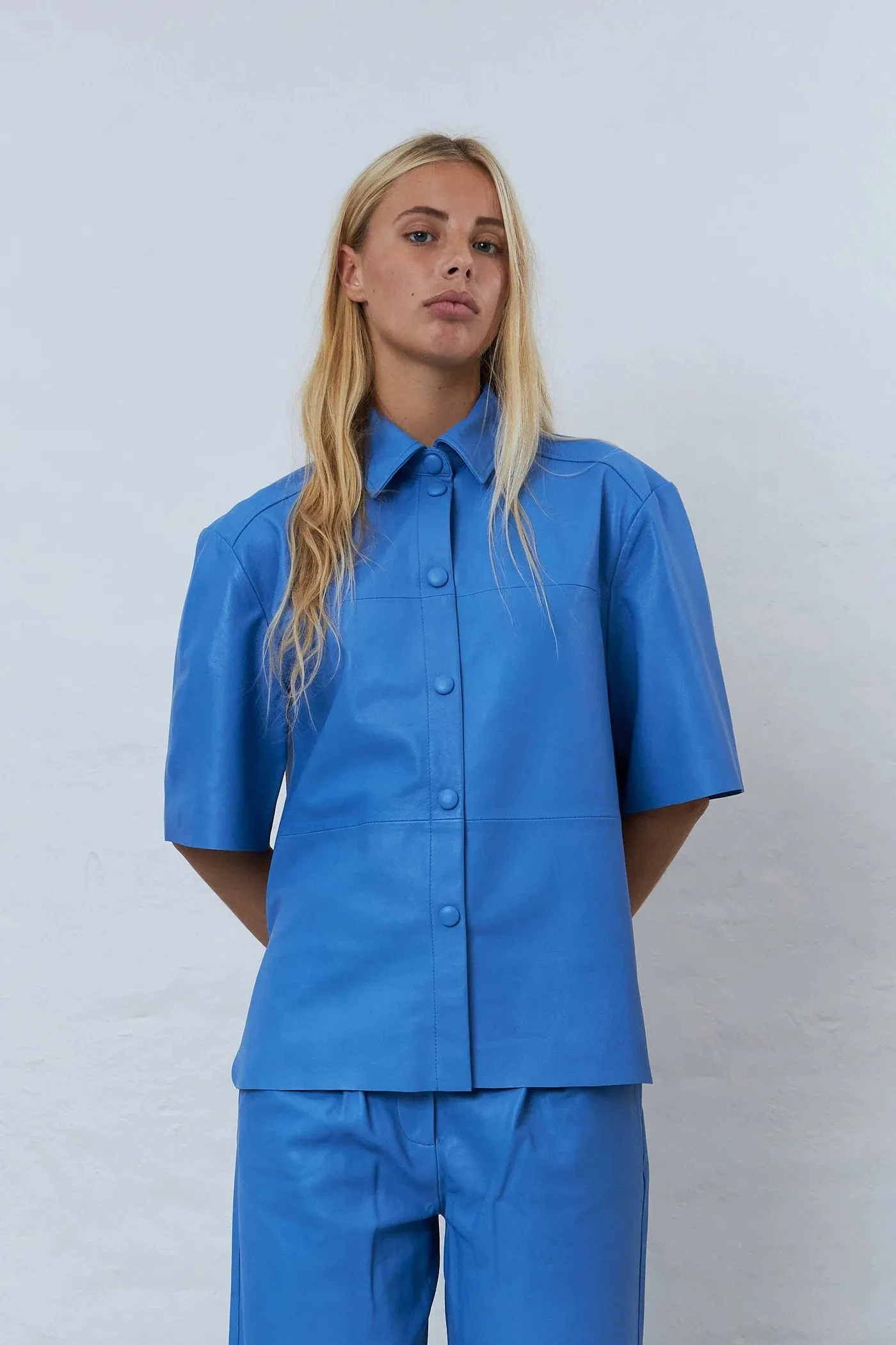 Stella Nova Soft Shortsleeved Leather Blue Sea Shirt